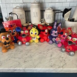 Funko Plush Toy Collection five nights at Freddy’s lot of 8 plush